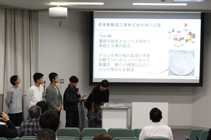 高専祭にて学生が解決策を発表