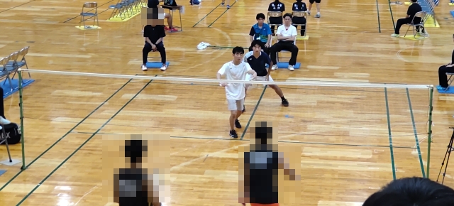 第59回全国高専体育大会・第48回全日本高専バドミントン選手権大会<br>（R6.8.31　苫小牧市総合体育館）男子ダブルス３位　長谷川拓海・勝野友理