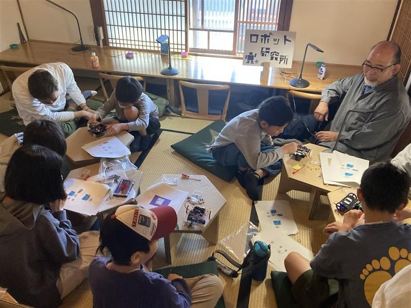 完成したロボットの集合写真